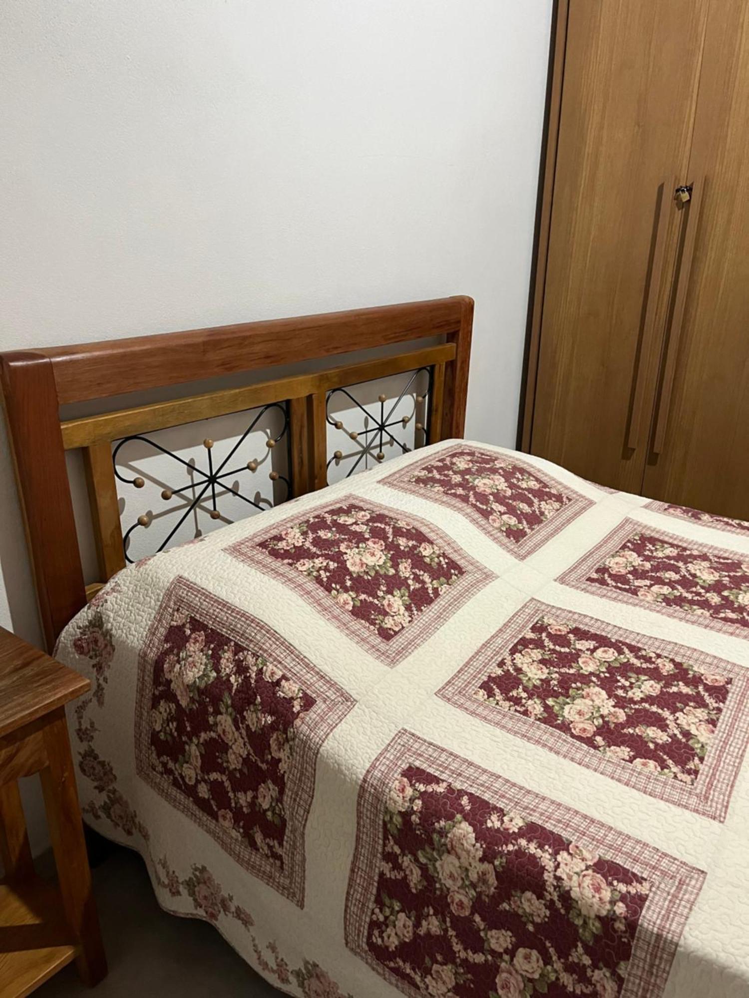 Casa Almeida Holiday home *