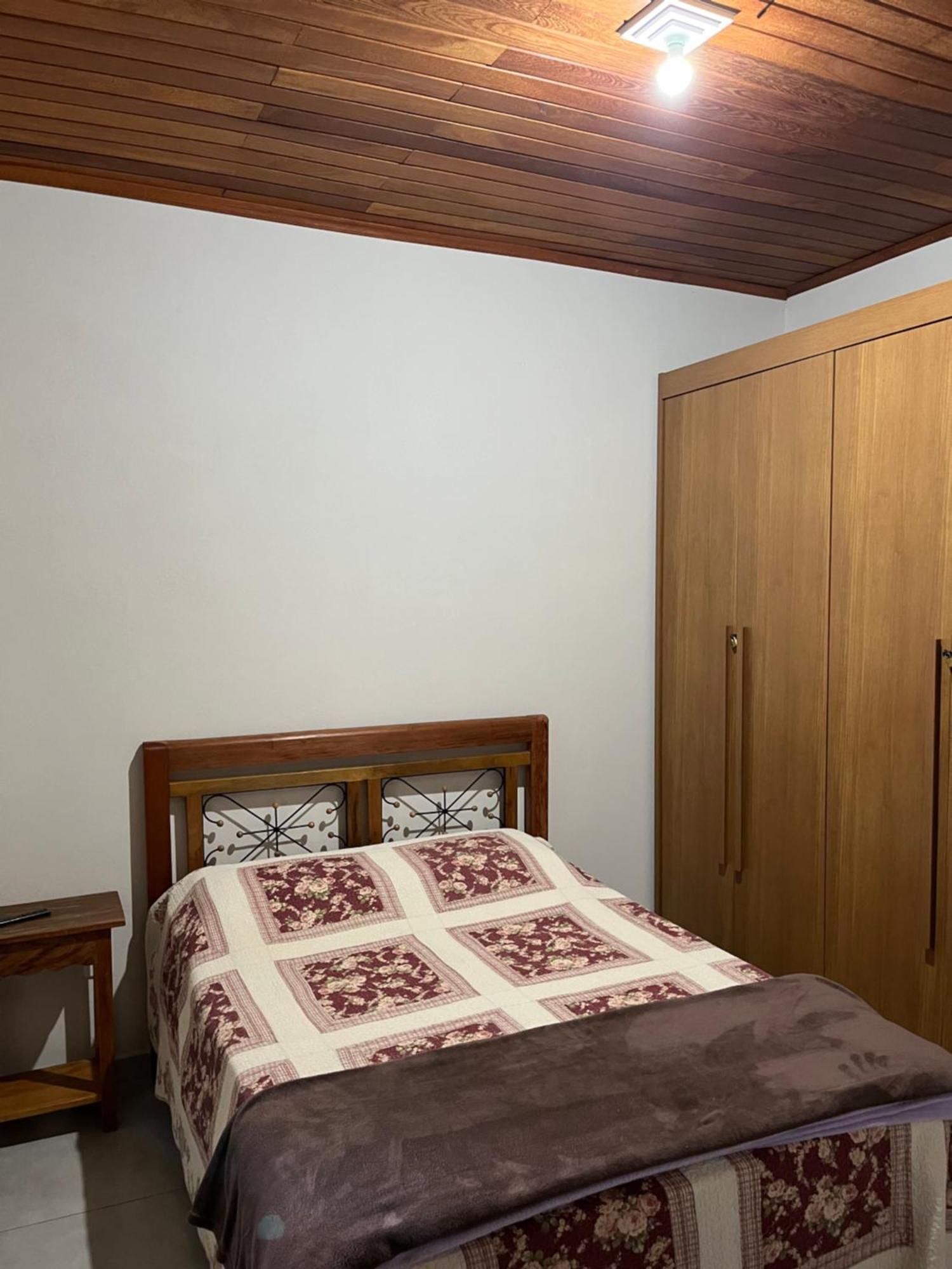 Casa Almeida Holiday home *